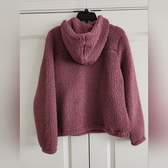 Cozy Sherpa Sweatshirt Hoodie/  Perfect Winter Hoodie - Picture 4 of 7